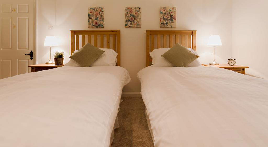 Blue Bell Cottage โอลเลอร์ตัน ห้อง รูปภาพ