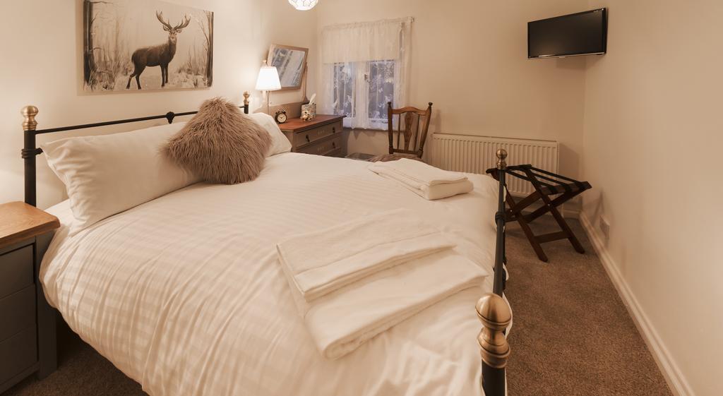 Blue Bell Cottage โอลเลอร์ตัน ห้อง รูปภาพ